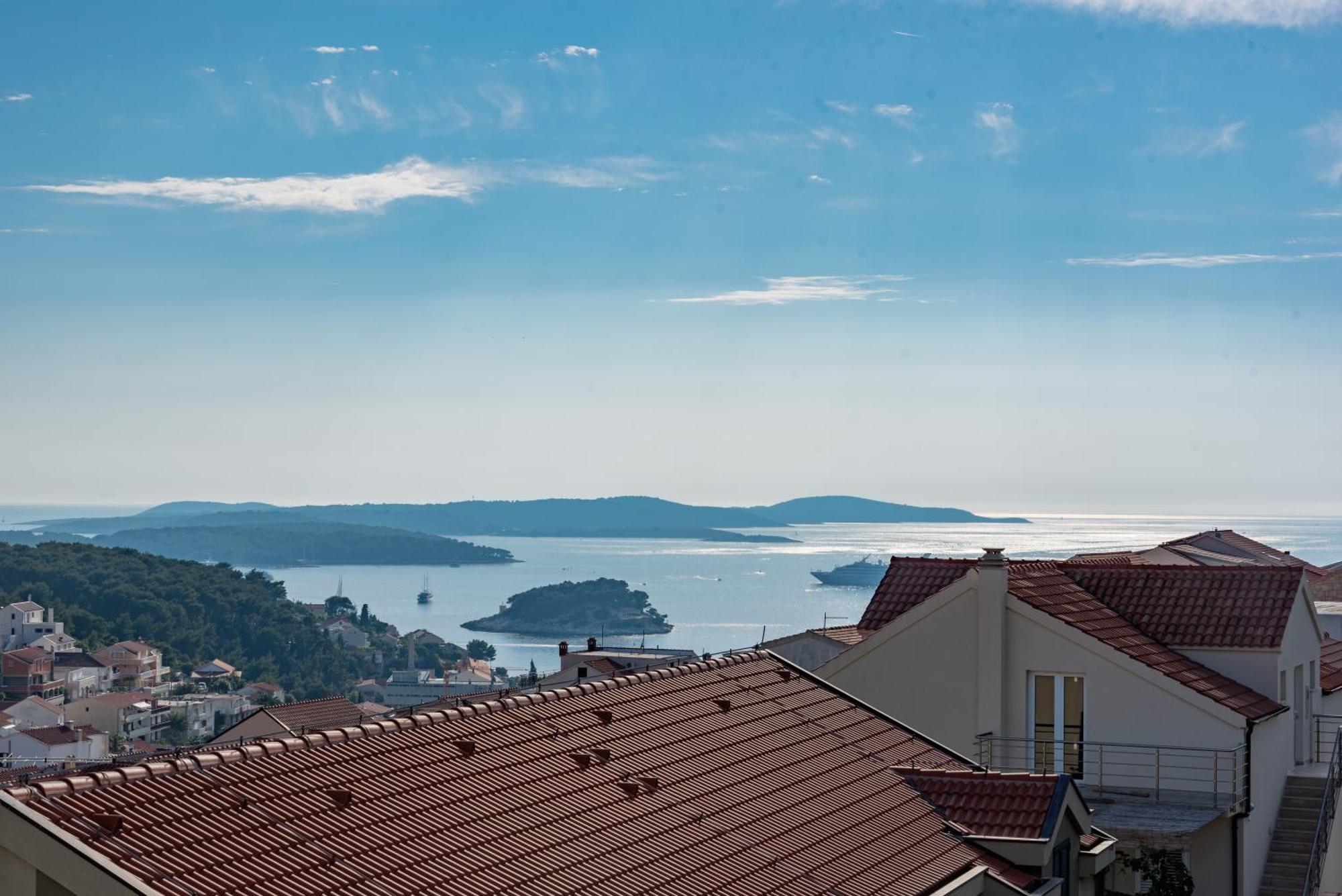 Apartments Mazuran Hvar Town Exterior photo