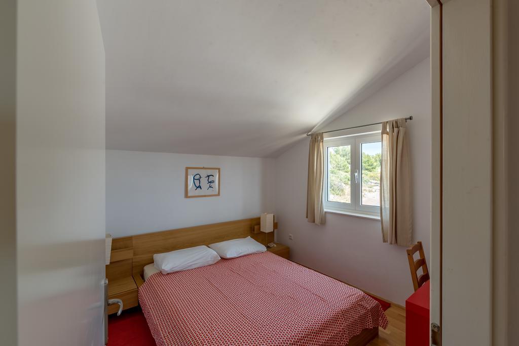 Apartments Mazuran Hvar Town Room photo